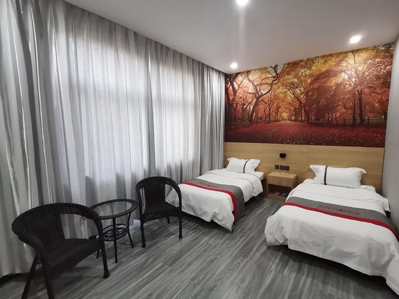 Хандань: Jun Hotel Hebei Handan Qiu County Xincheng Road
