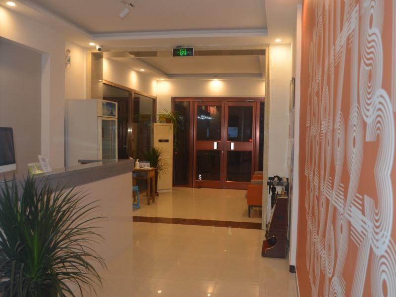 Баодин: Shell Hotel Hebei Baoding Quyang County Fuxing Street Lijiang Bay