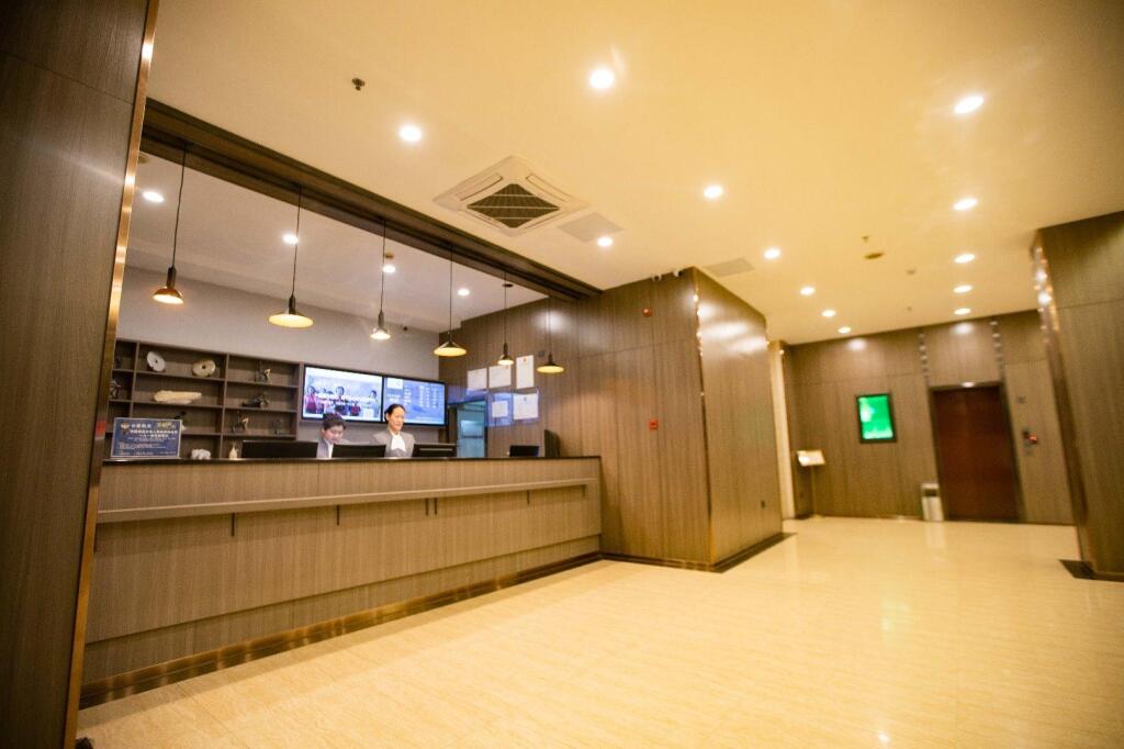 Цзиньюань: Hanting Hotel Qingyuan Lianjiang Road