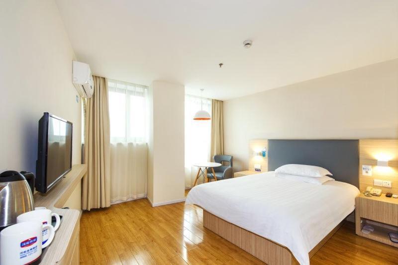 carousel image 4
