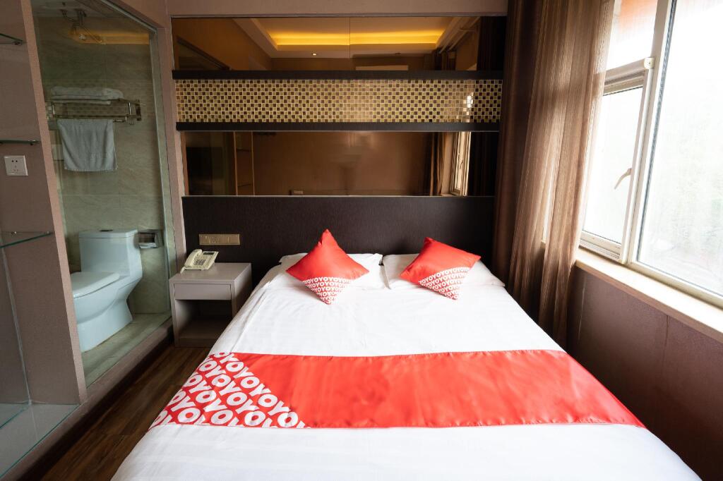Иньчуань: OYO Shengshi Haowang Hotel