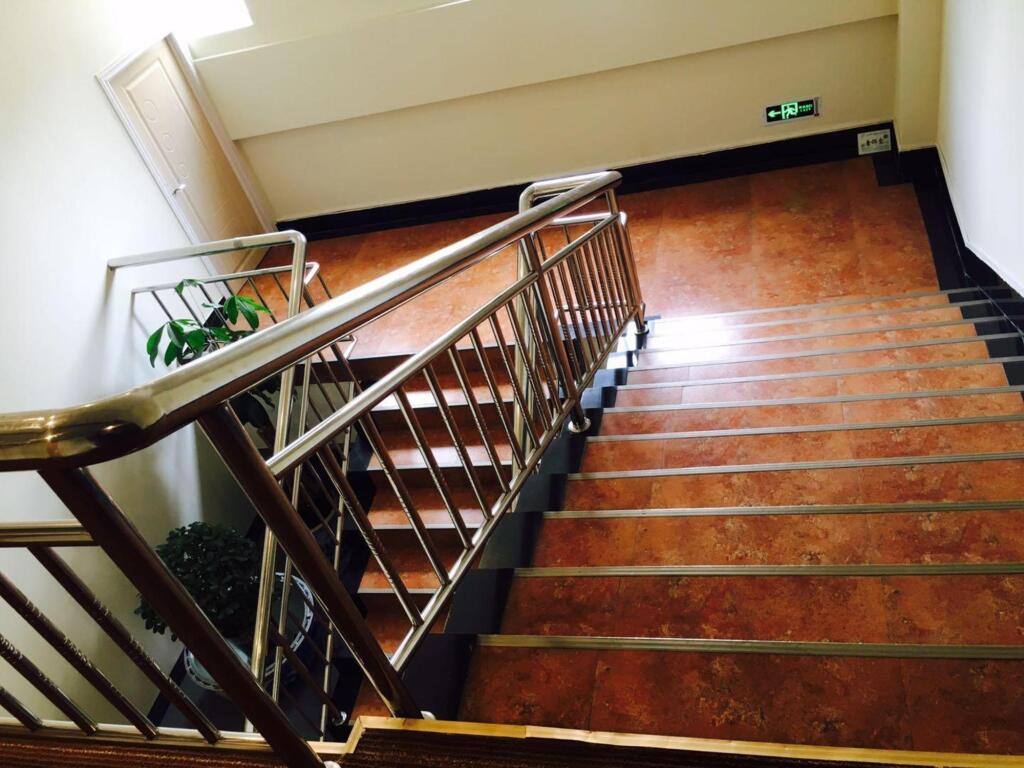 Шихези: Starway Hotel Shihezi Municipal Government