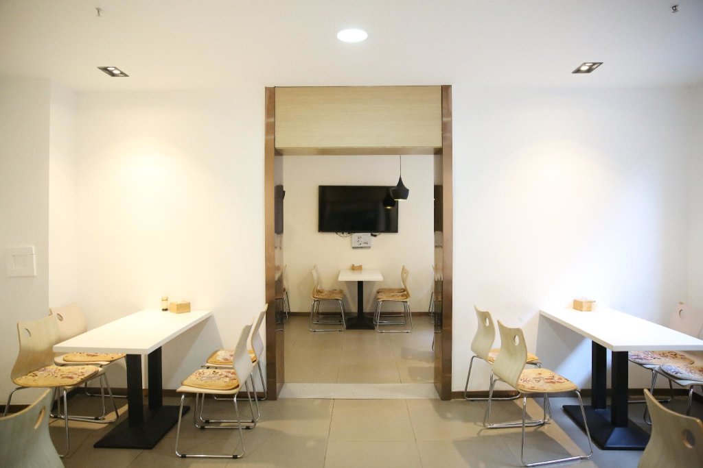 Чанчунь: Hanting Hotel Changchun Economic Development Zone Ziyou Road