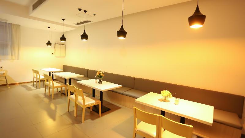 Каили: Hanting Hotel Kaili International Trade Shopping Center