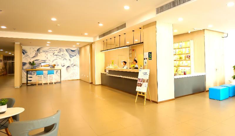 Каили: Hanting Hotel Kaili International Trade Shopping Center