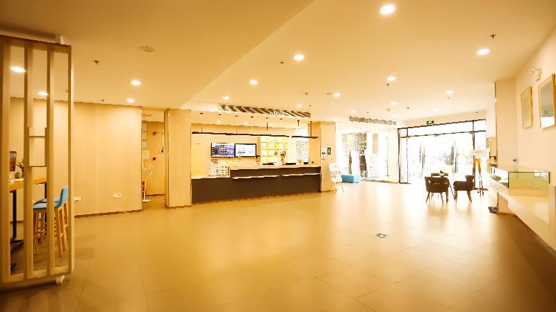 Каили: Hanting Hotel Kaili International Trade Shopping Center