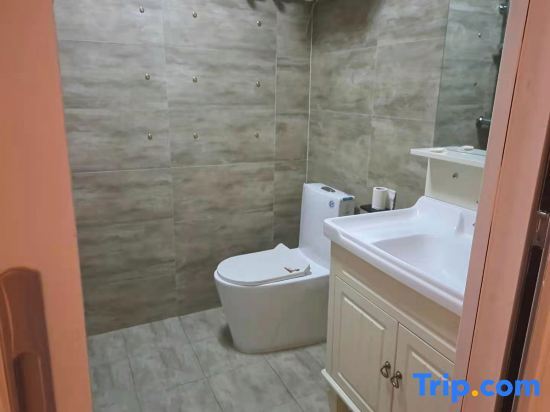 Чжэнчжоу: Shell Hotel Zhengzhou East High-Speed Railway Station Zhengdong Commerical Center
