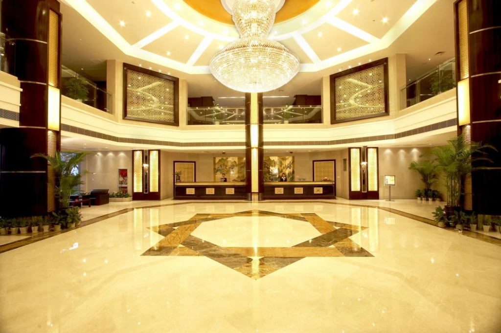 Ханчжоу: Vienna International Hotel(Hangzhou Xihu Fengshan Road Station)