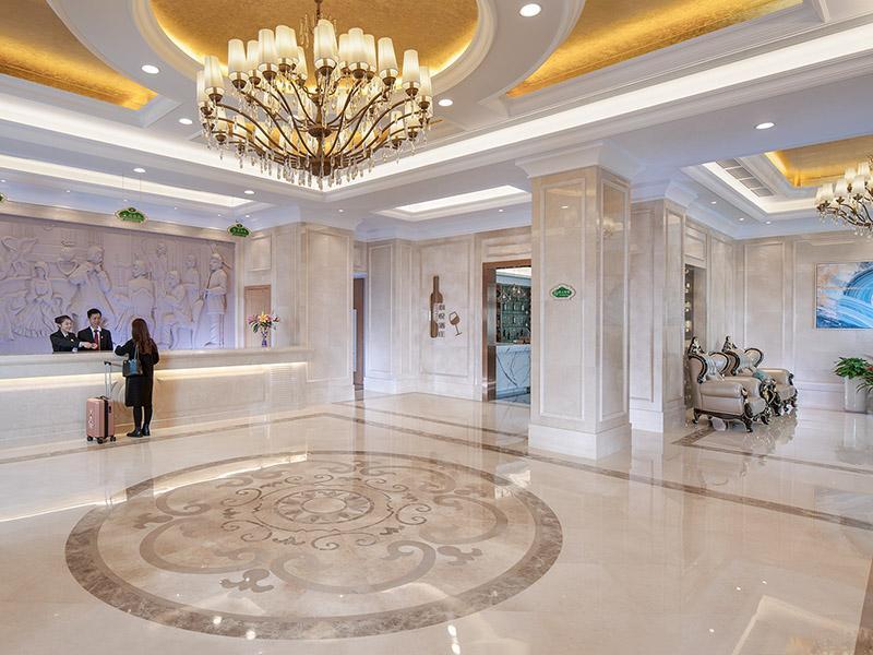 Цзиньюань: Vienna Hotel Guangdong Qingyuan Shijihui