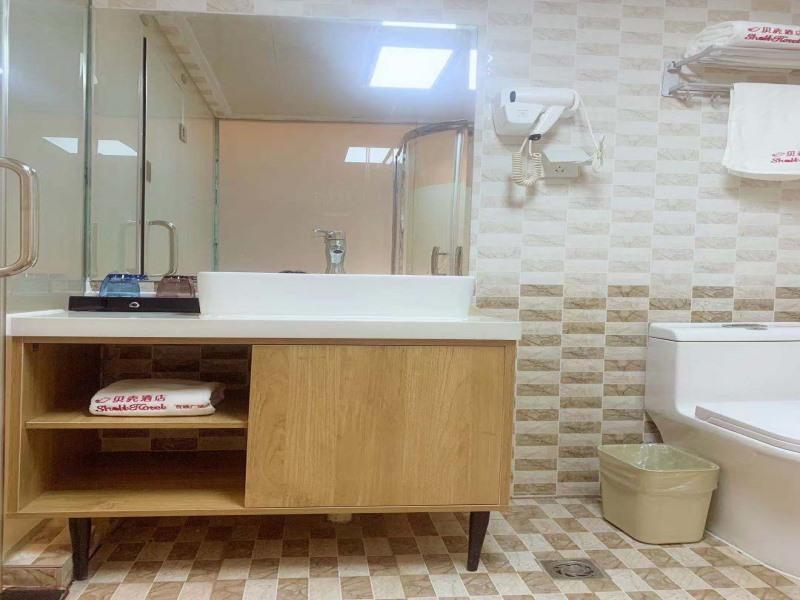Уху: Shell Hotel Wuhu Economic Development Zone Baixian Plaza