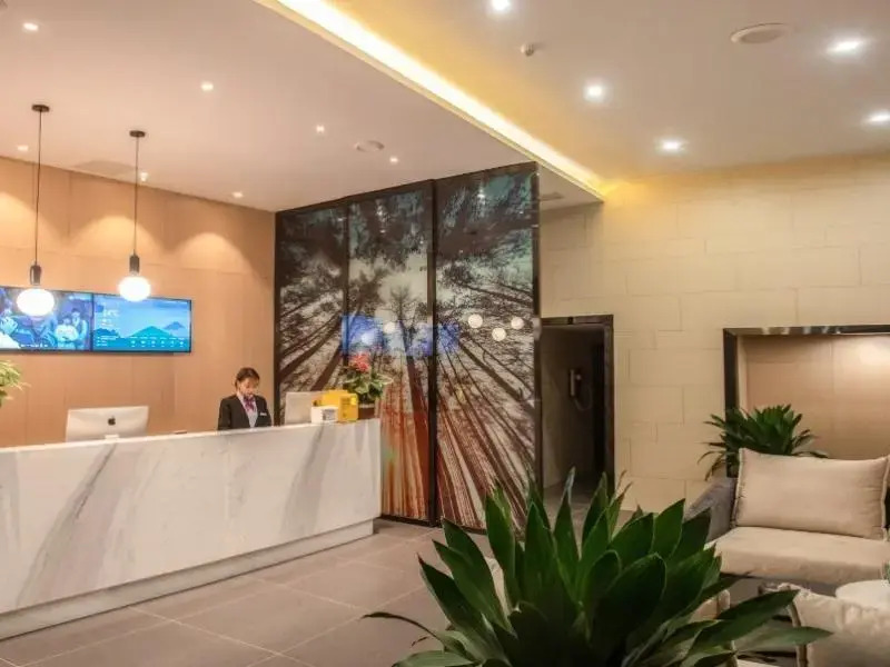 Мяньян: Greentree Inn Mianyang Airport Express Hotel