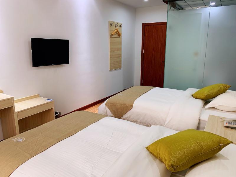 Вэйнань: Shell Hotel Shaanxi Huayin Huashan Scenic Area