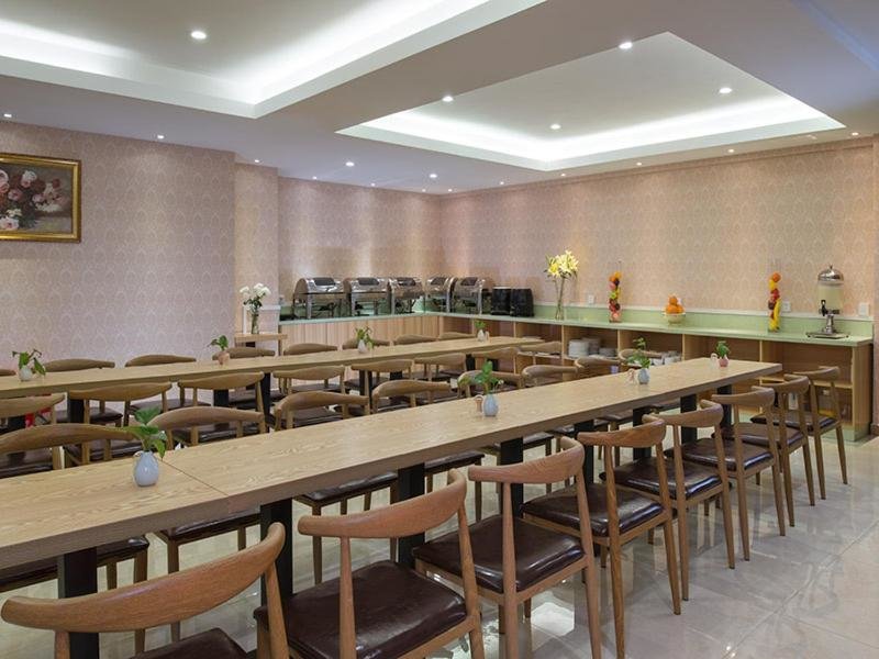 Наньнин: Vienna Hotel Nanning Qingxiu Mountain