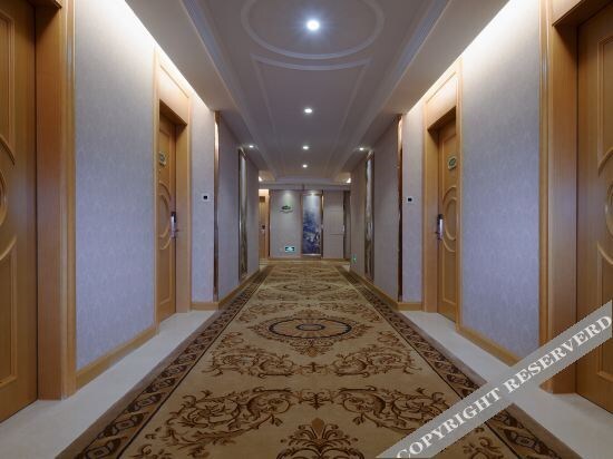 Хойчжоу: Vienna International Hotel (Huizhou Xinyu Government Square)