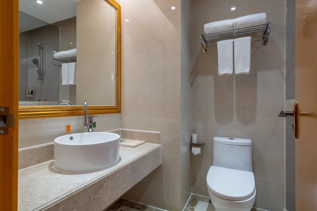 Хойчжоу: Vienna International Hotel (Huizhou Xinyu Government Square)