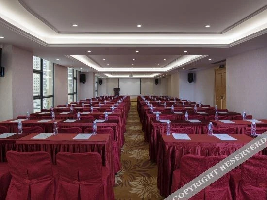Хойчжоу: Vienna International Hotel (Huizhou Xinyu Government Square)