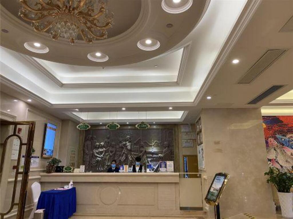 Наньнин: Vienna International Hotel (Nanning Jiangnan Wanda Plaza)