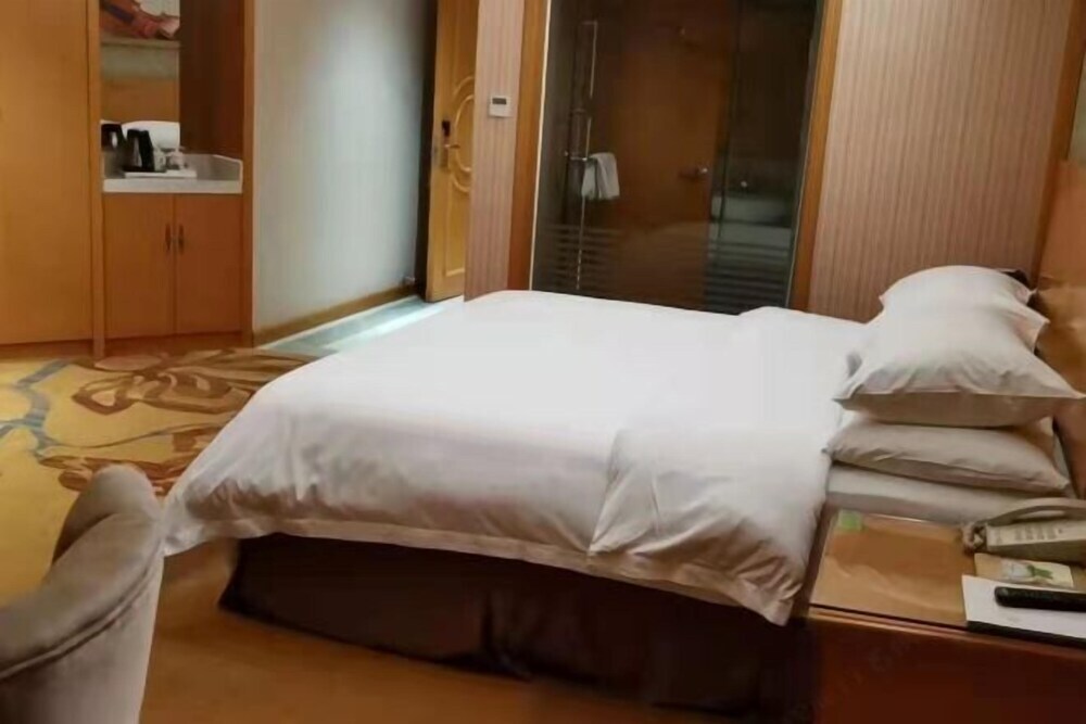 Гуйлинь: Vienna Hotel (Quanzhou High-speed Railway Bus Station)