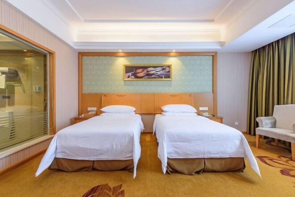Гуйлинь: Vienna Hotel (Quanzhou High-speed Railway Bus Station)