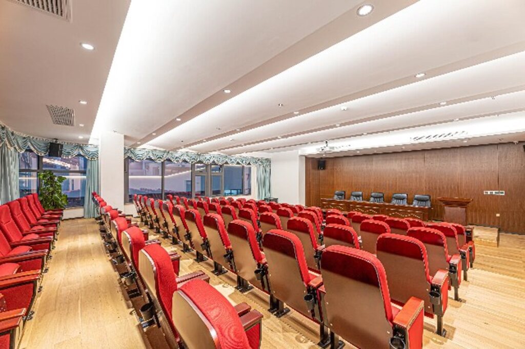 Шаоксинг: Yishang Hotel (Shaoxing North Station China Textile City Cross-border E-commerce Industrial Park)
