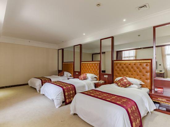 Уху: Fan Chang Hotel