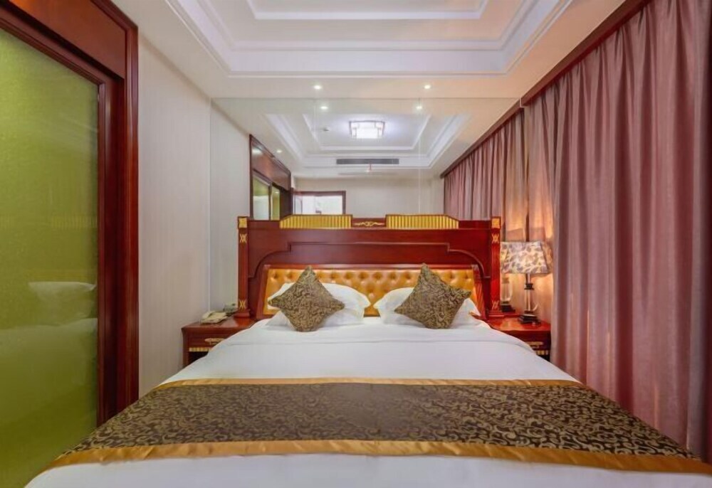 Уху: Fan Chang Hotel