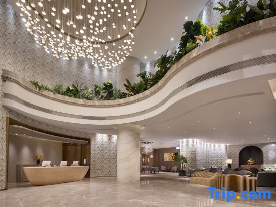 Ухань: Moon Hotel