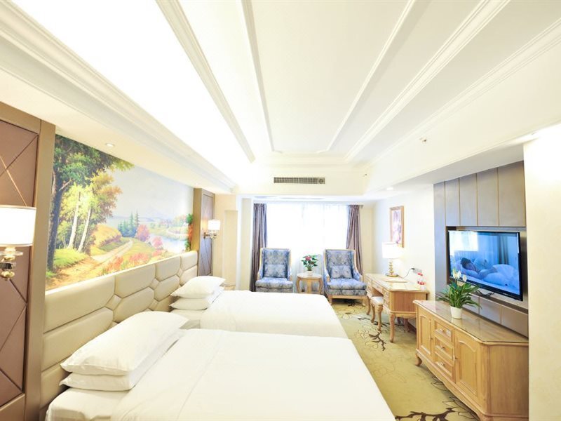 Ухань: Vienna International Hotel (Wuhan Yangguang Yuhang)