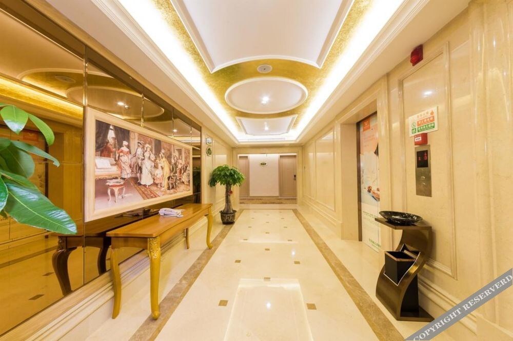 Наньнин: Vienna International Hotel (Nanning Huanan City)