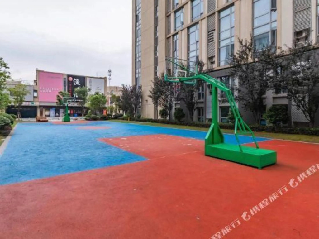 Наньчан: Vienna International Hotel (Nanchang Honggutan Xuefu Avenue)