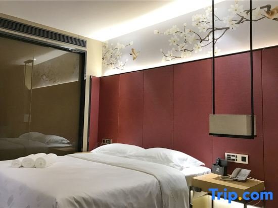 Джиангме: QuanZhi hotel（Heshan Plaza store ）