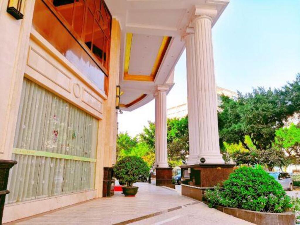 Наньнин: Vienna International Hotel (Nanning Wuyi Vehicle Management Office)