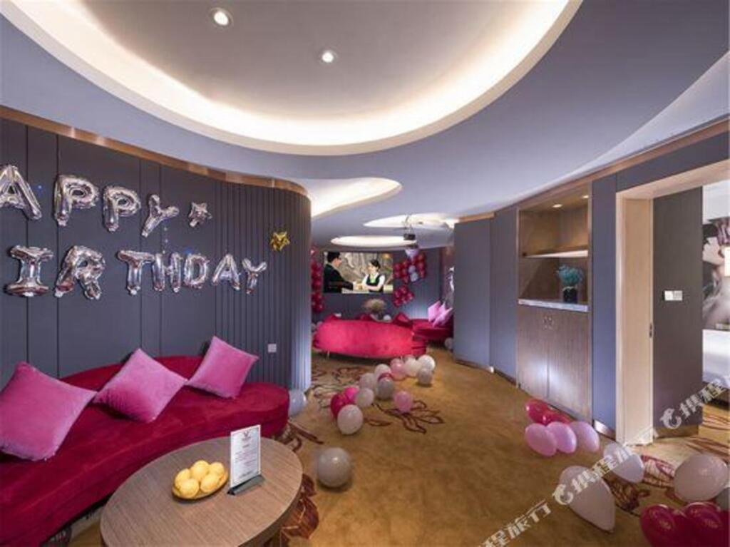 Наньнин: Vienna International Hotel (Nanning Wuyi Vehicle Management Office)