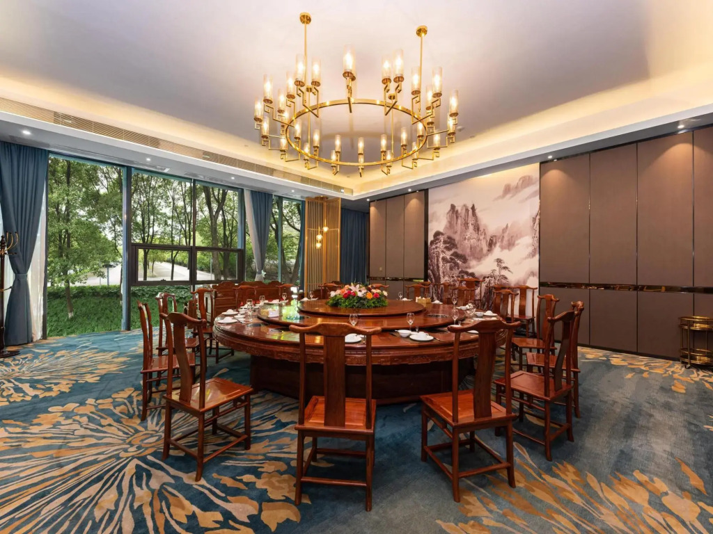 carousel image 1
