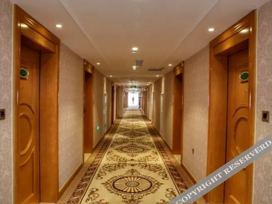 Лоян: Vienna Hotel (Luoyang Jiudou Road Wanda)