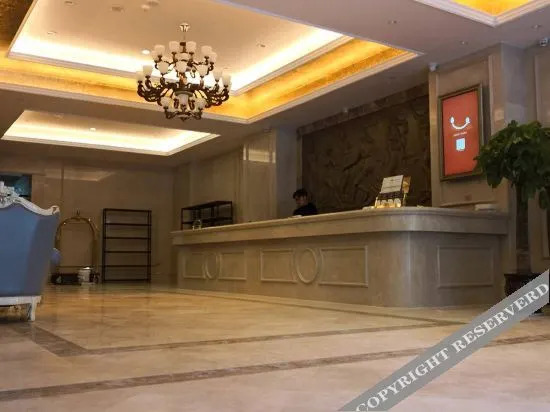 Лоян: Vienna Hotel (Luoyang Jiudou Road Wanda)