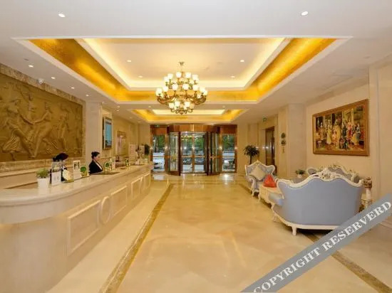 Лоян: Vienna Hotel (Luoyang Jiudou Road Wanda)