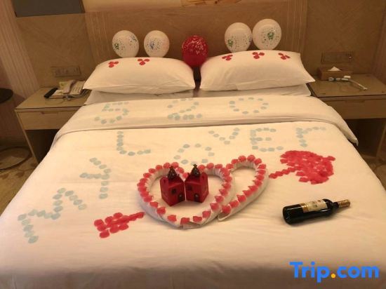 Чанша: Vienna International Hotel (Changsha High-speed Railway South Station Wanjiali Plaza)