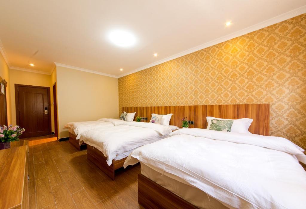 Шангри-Ла: Shangri_La Lamtin Youth Hostel