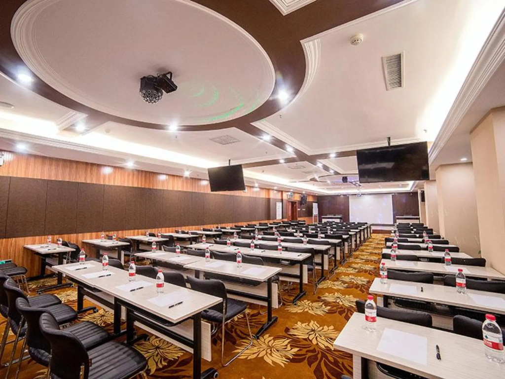 Циньхуандао: Vienna Hotel (Hebei Street Sun City, Qinhuangdao)