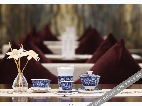 Нанкин: Zhenbao Holiday Hotel (Nanjing Olympic Sports Center)