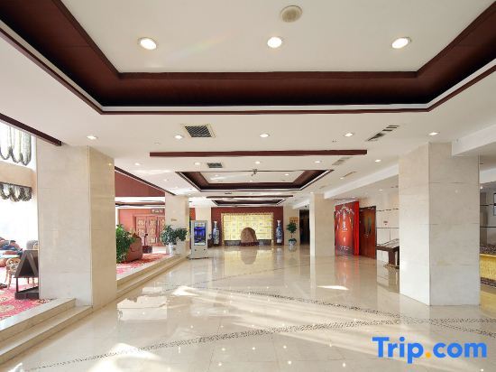 Нанкин: Zhenbao Holiday Hotel (Nanjing Olympic Sports Center)