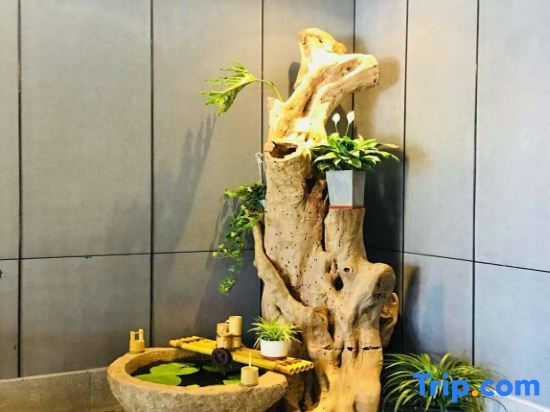 Чанша: PM Hotel (Changsha Songya Hunan Metro Station)