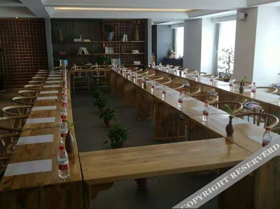 Чанша: PM Hotel (Changsha Songya Hunan Metro Station)