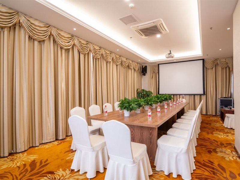 carousel image 3