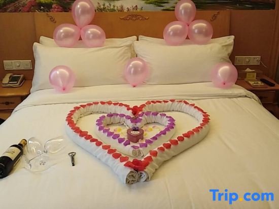 Янгиианг: Vienna 3 Best Hotel (Yangchun Bus Station)