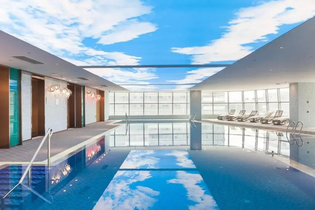Уху: Wuhu Suning Universal Hotel