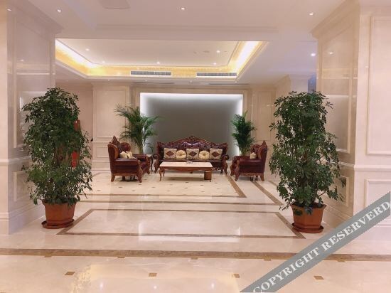 Баоцзи: Vienna International Hotel (Baoji High-speed Railway Station)