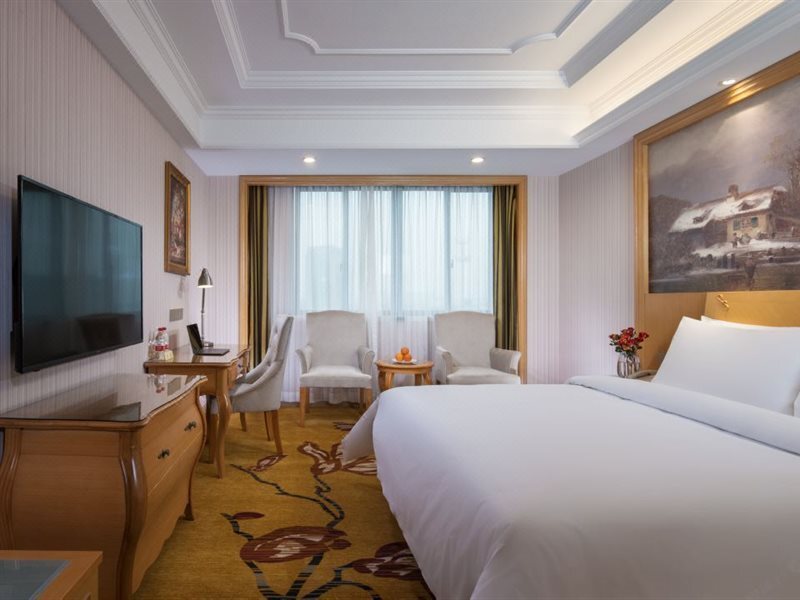 Ханчжоу: Vienna International Hotel (Hangzhou Linping South High-speed Railway Station)