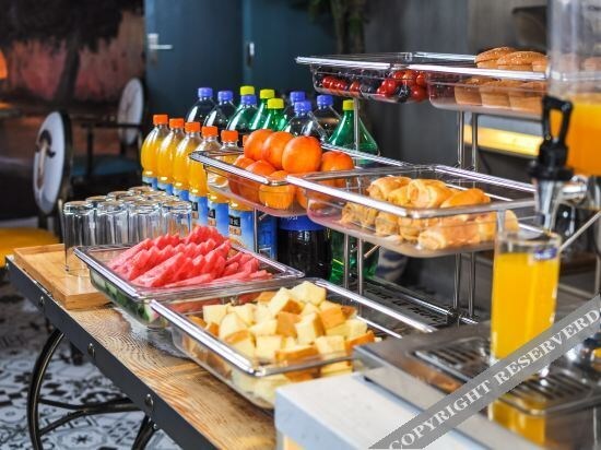 Нанкин: TT TOUCH Hotel (Nanjing Xuanwu Hushan West Road)